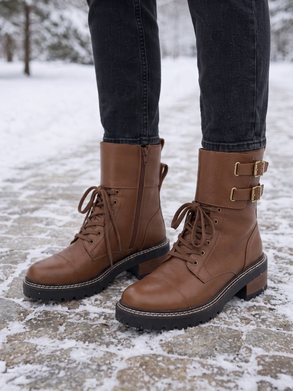 BCBG Generation Curtis Brown Lace Up Combat Boots Size 8.5M